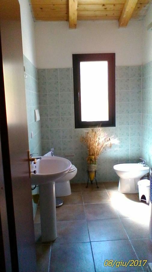 Farm Stay Gli Oleandri Loiri Porto San Paolo Екстериор снимка